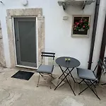 Casa Leone 02 *